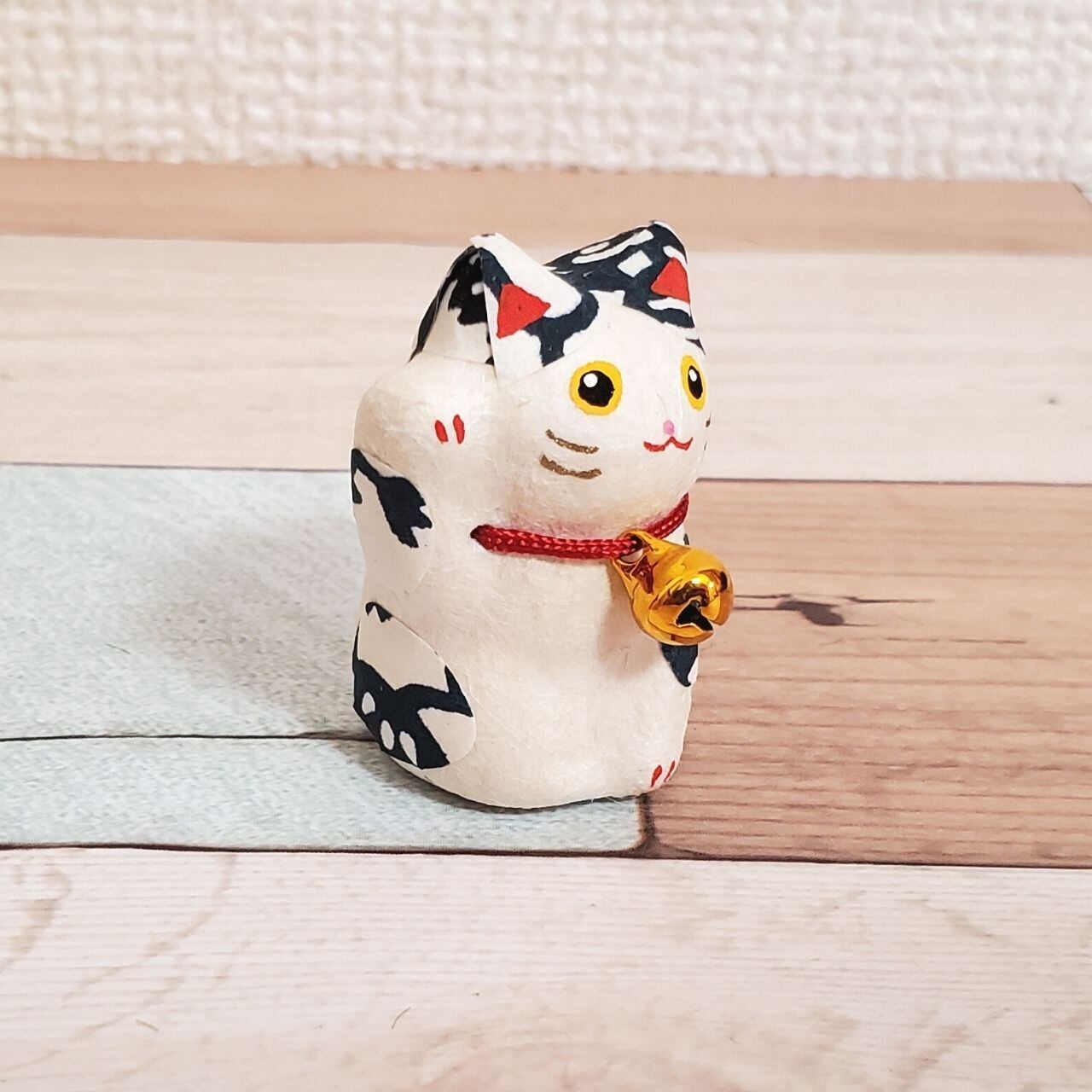 ちぎり和紙の型染の招き猫！(藍色)