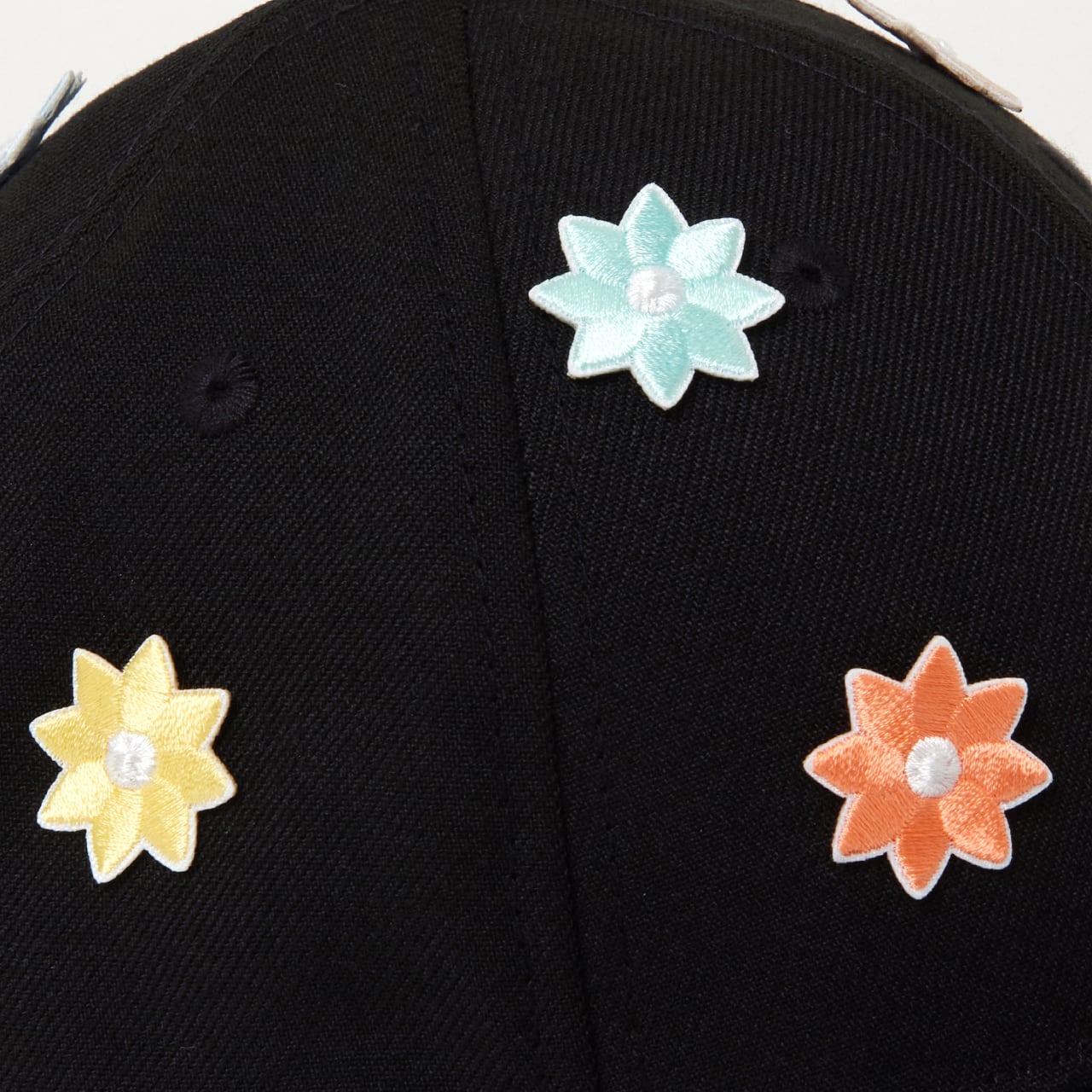 Rainbow 3D Flower Cap(Black) | NICK GEAR