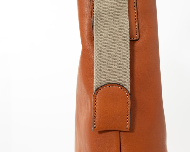 LEATER VERTICAL TOTE  (M)【ES061】