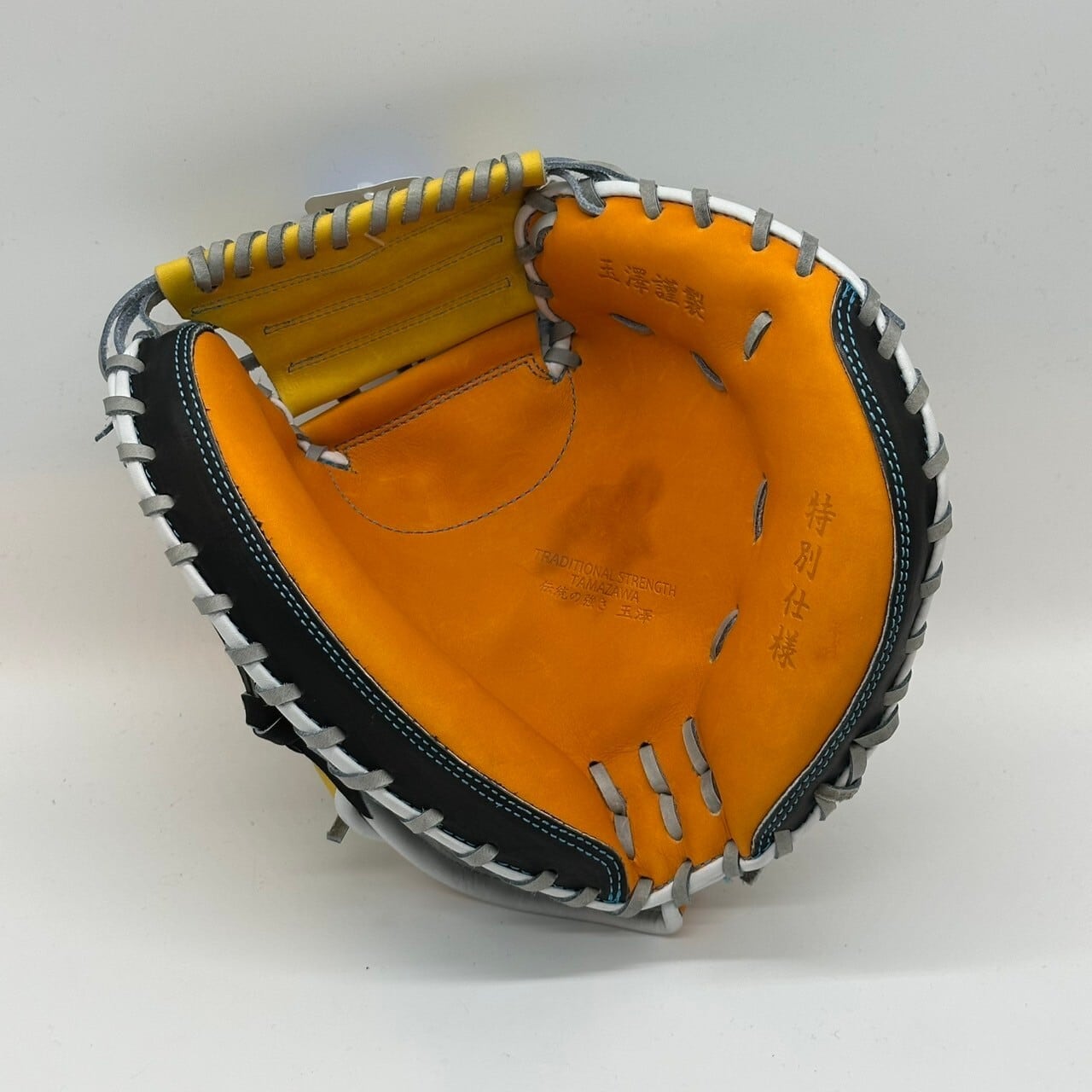 【軟式】【ジュニア】玉澤キャッチャーミット 本体イエローxオレンジxブラック 紐グレー|タマザワ_02