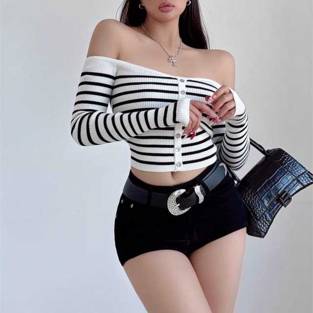 Off shoulder border button knit top la2551