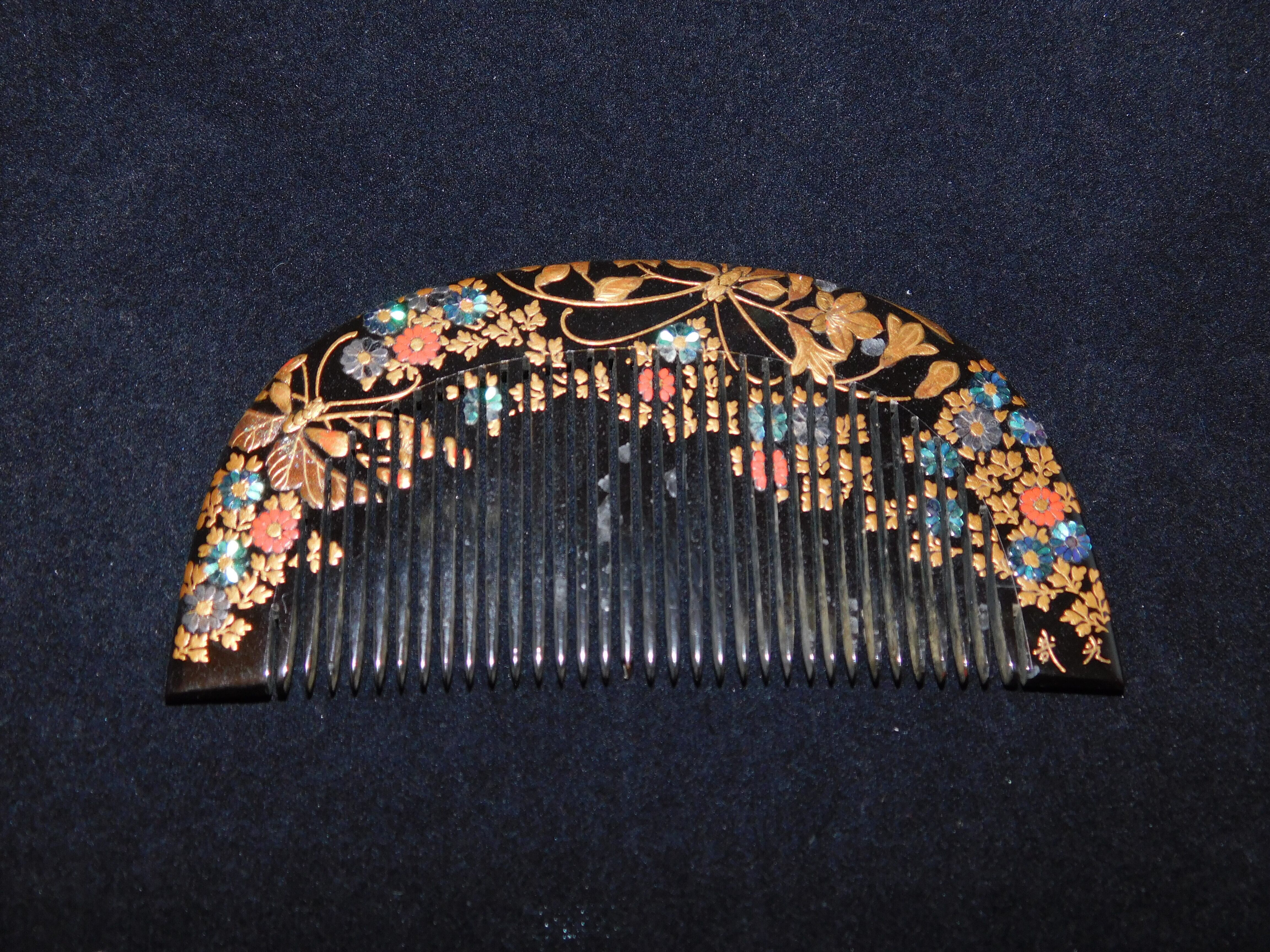 鼈甲の櫛 tortoiseshell work ornamental comb | 春夏秋冬（しき
