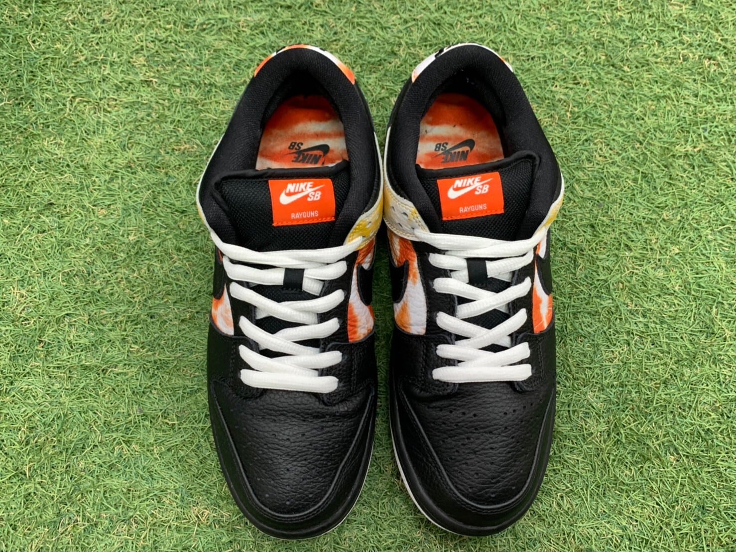 NIKE SB DUNK LOW ROSWELL RAYGUNS 27.5cm
