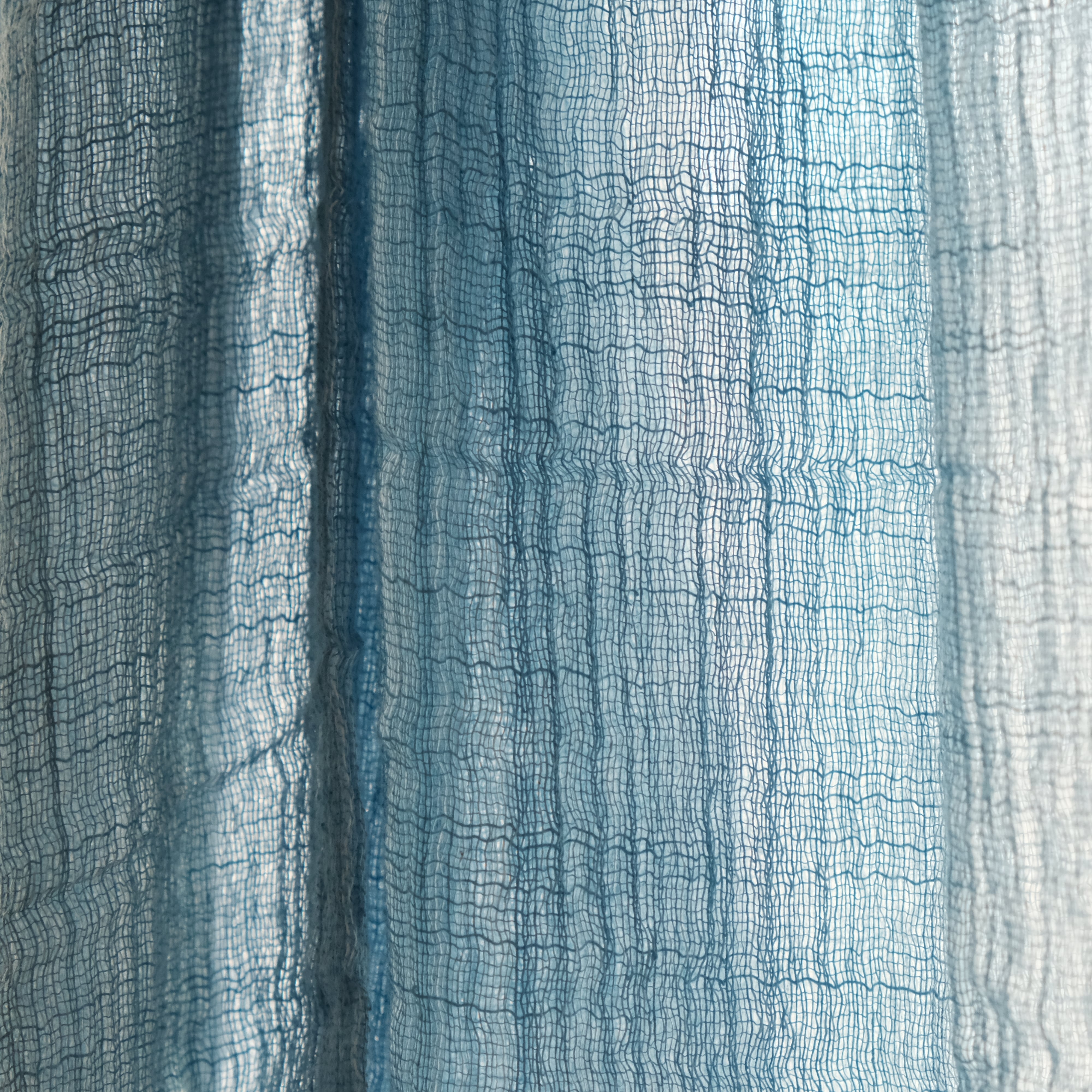 〈 藍染め 〉ふわふわのストール