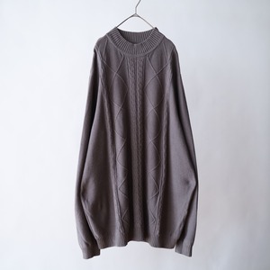 "KING SIZE" cable design knit sweater