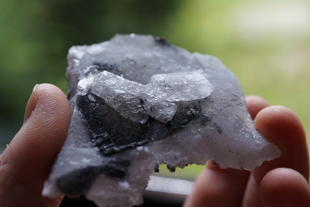 バライト/パイライト　Baryte / Pyrite