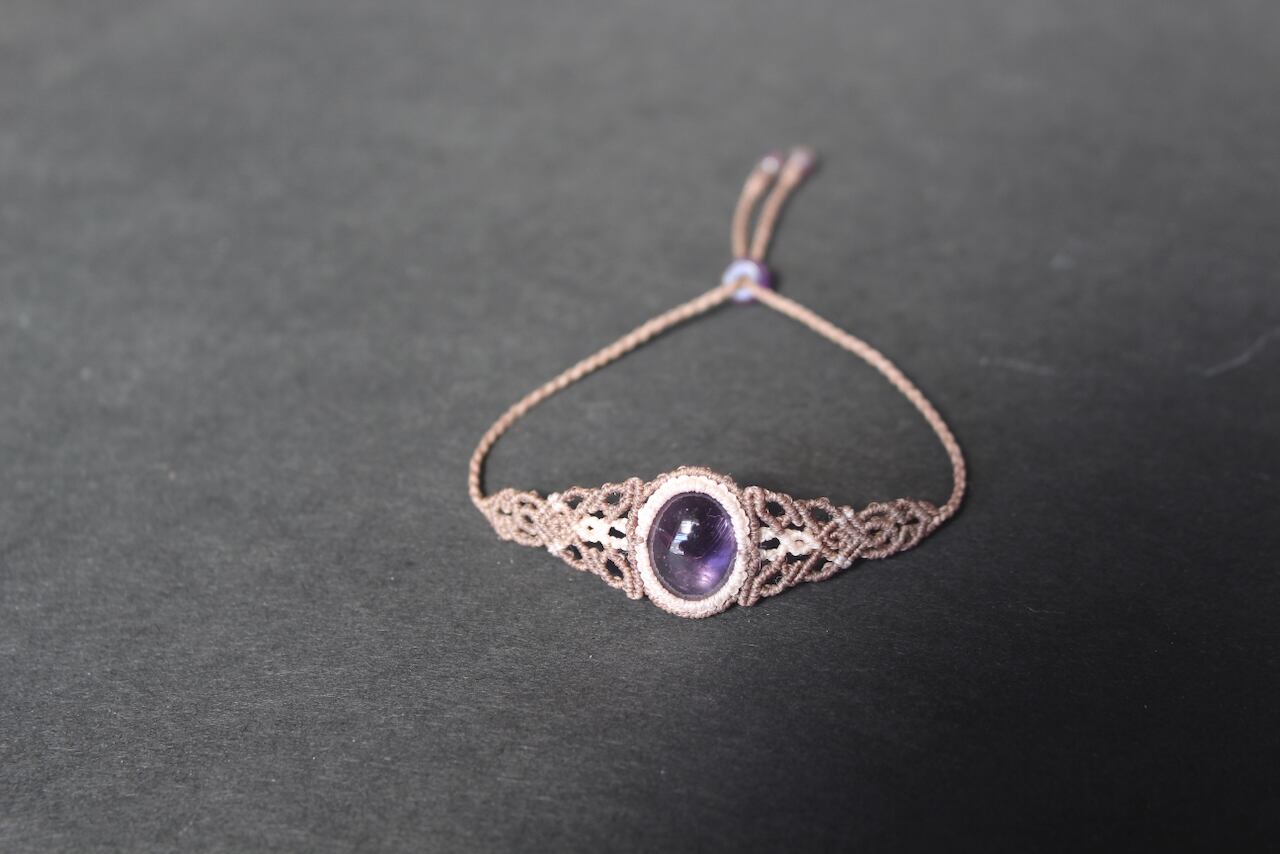 Amethyst micro macrame bracelet
