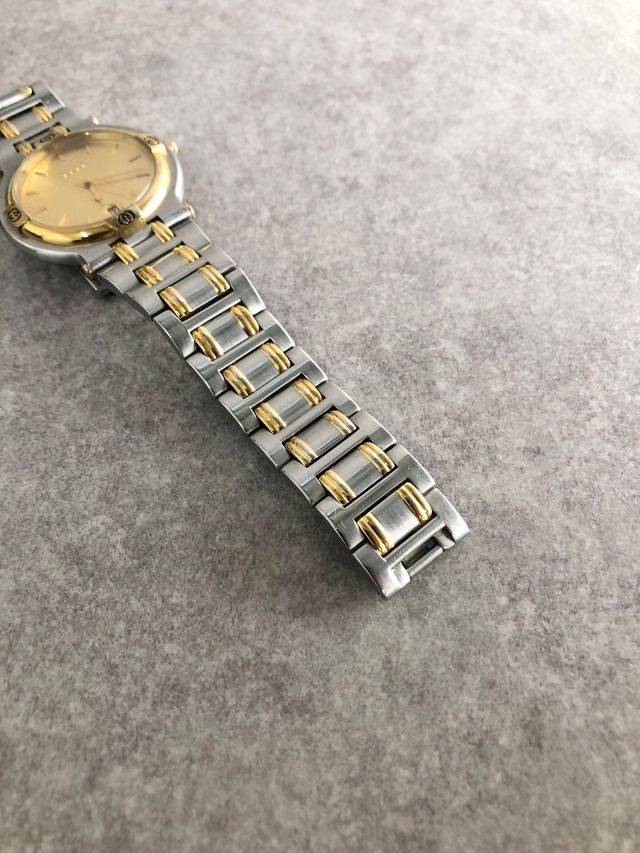 GUCCI グッチ 腕時計 シルバー×ゴールド GG ステンレススチール クウォーツ 9000G vintage ヴィンテージ オールド gmtubj