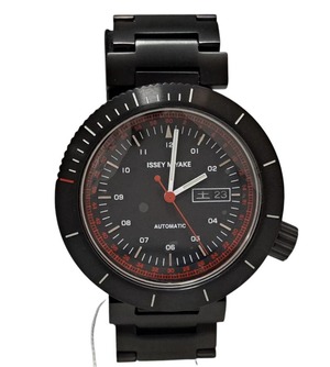 新品同様 イッセイミヤケ 時計 Issei miyake NYAE701 和田智デザイン W　automatic 自動巻き AT ブラック 腕時計 メンズ 紳士用 【中古】1128g2225