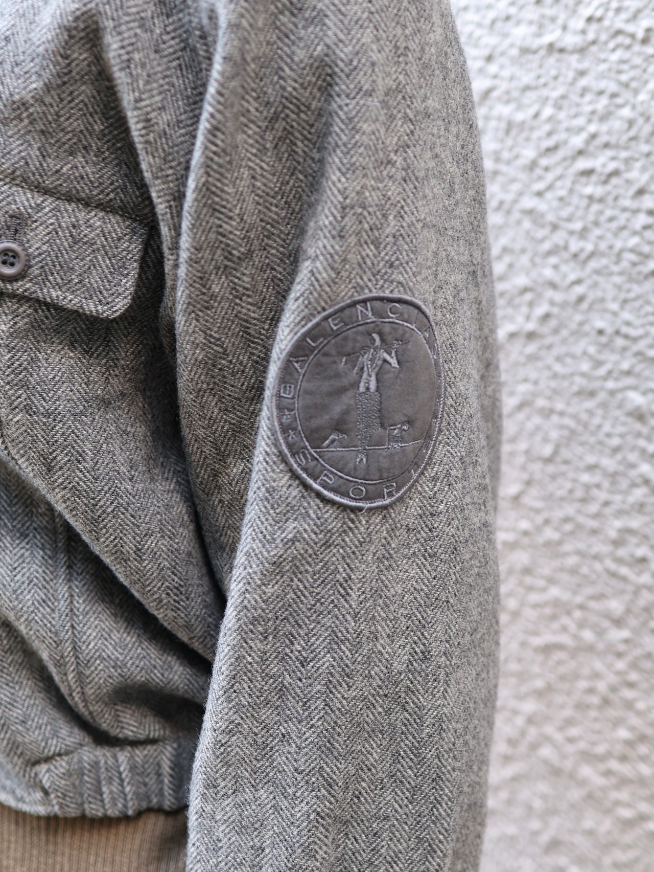 【balenciaga sports】cropped button blouson