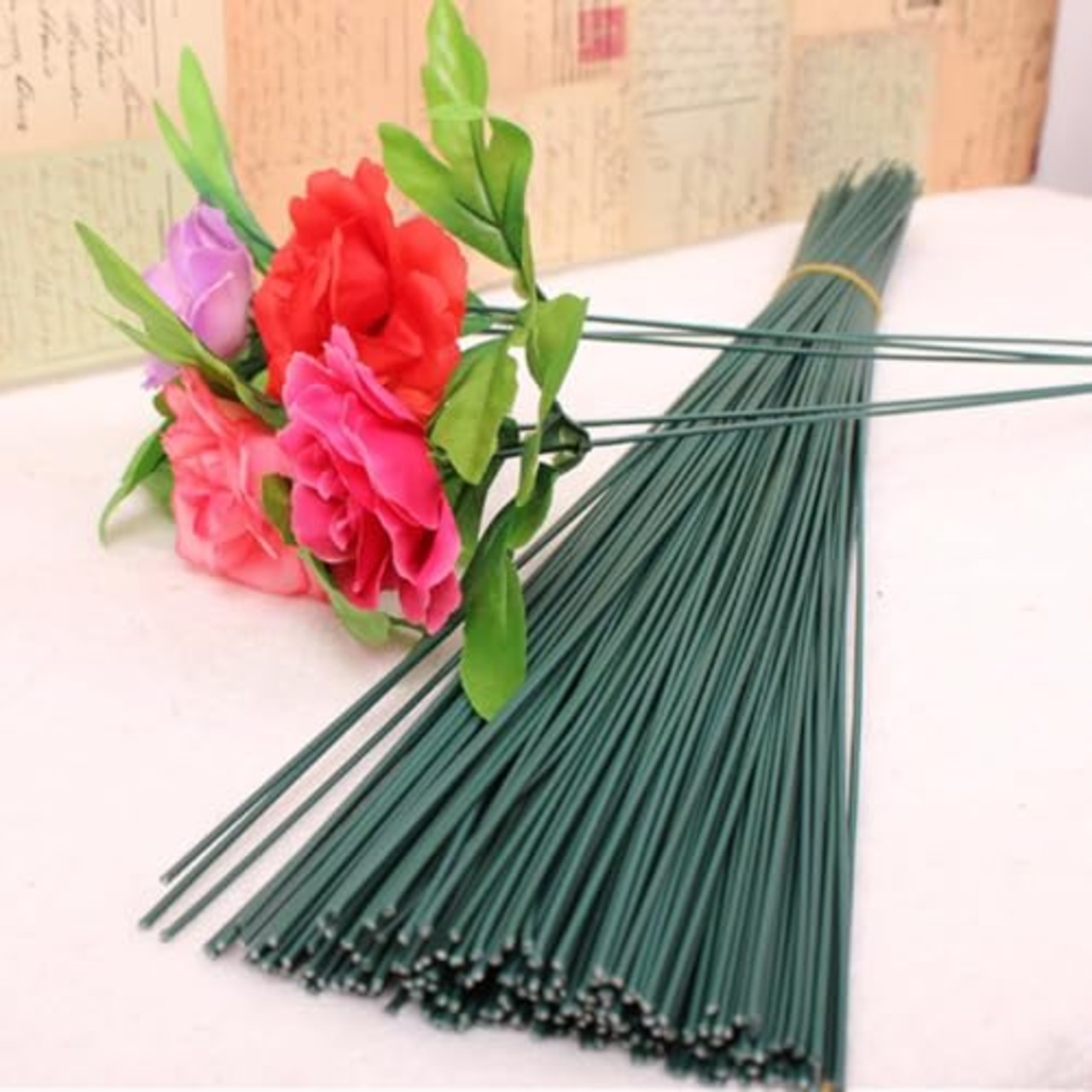 EDu 手芸モール 造花 50本 フラワーワイヤー 地巻ワイヤー 花芸素材ギット 手作りキット 造花材料 曲げ可能 手芸用ワイヤー 造花 花束 30cm*2.2mm