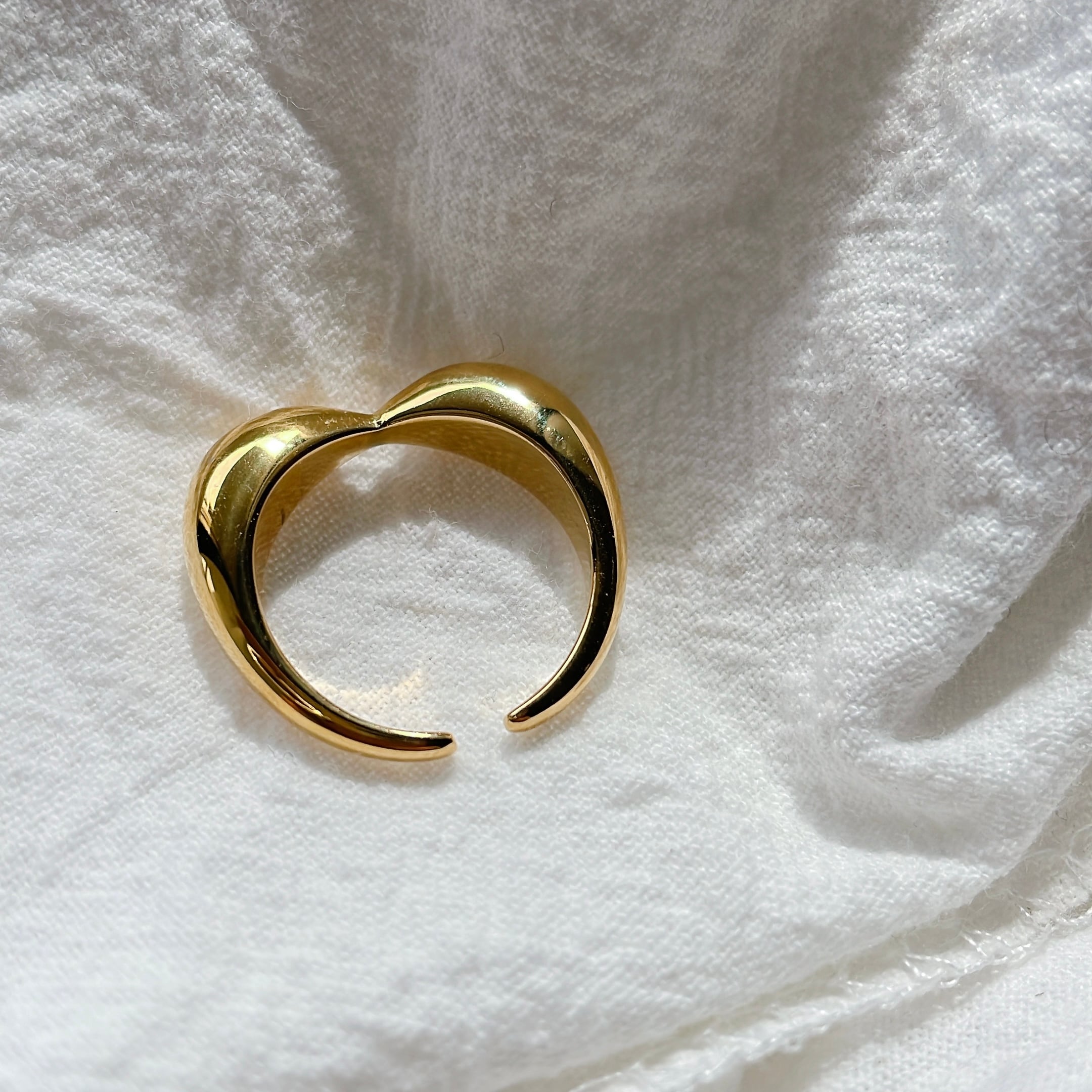 ステンレスぷっくりハートリング | HOTARU