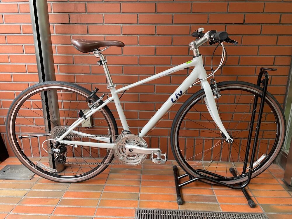 B490☆12000円☆ スポーツ中古自転車 ALBERGE ホワイト【アルミクロス