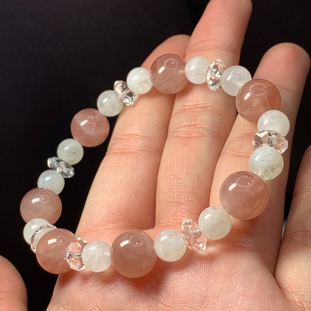 ディープローズ×ホワイトラブラドライト デザインブレスレット