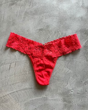 【 hanky panky 】シグニチャー レース ロー ライズ タンガ (ディープシーコーラル)