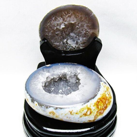 トレジャーメノウ アゲート 台座付属 原石 置物 一点物 175-1445