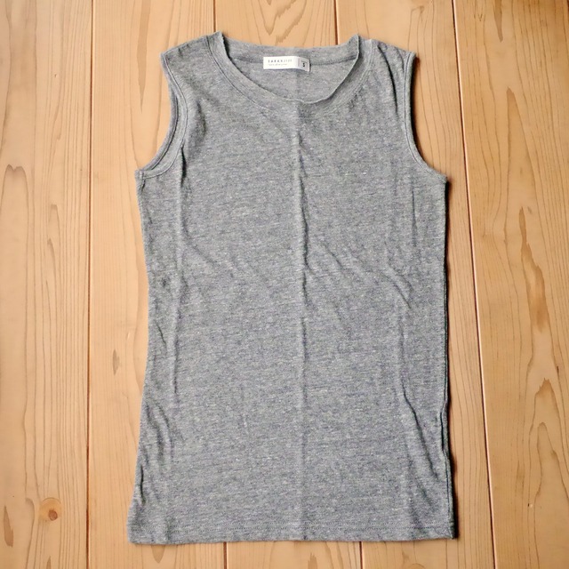 ラフィーガーゼCネックタンクトップ　CHARCOAL