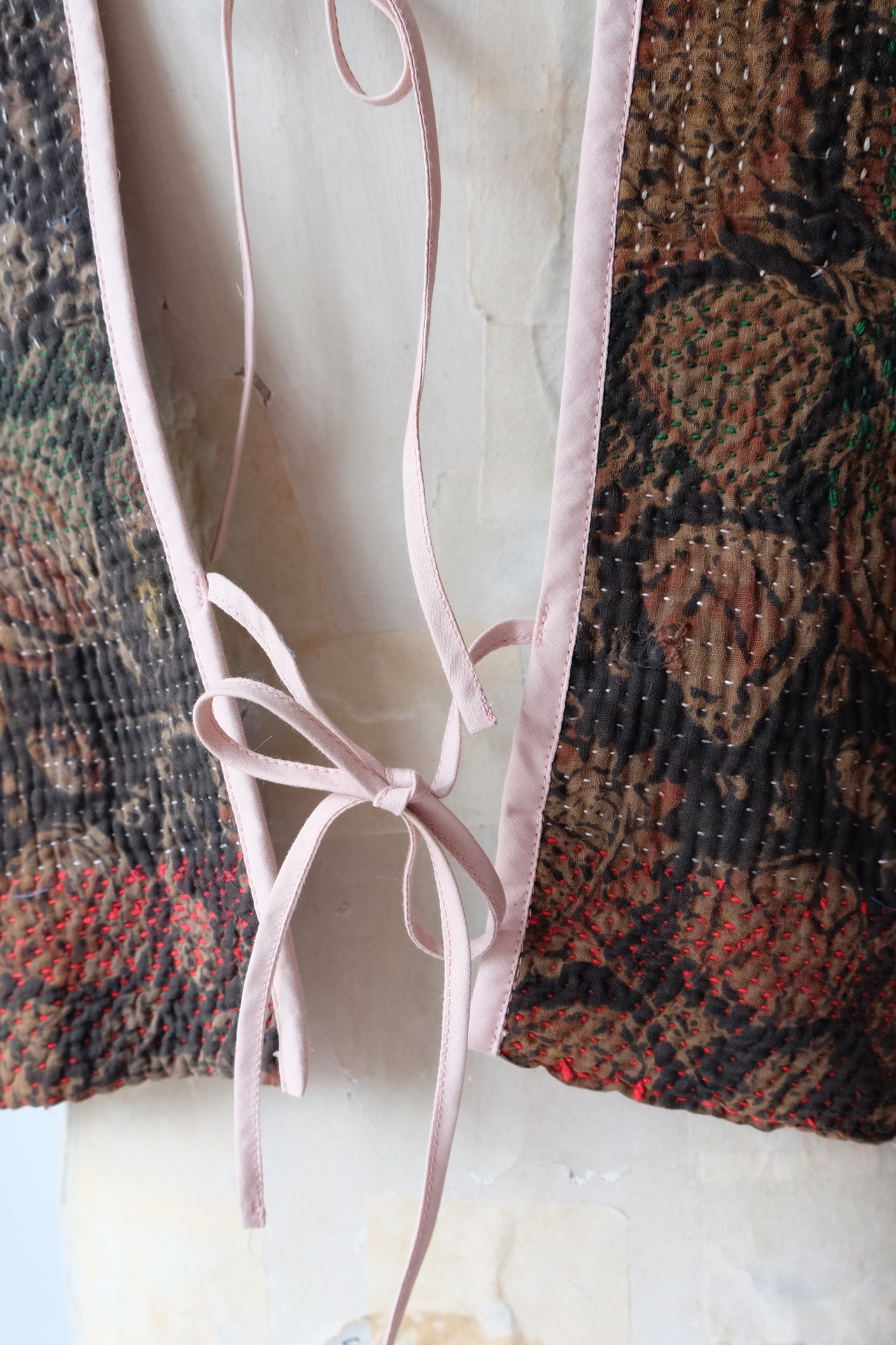Back ribbon guduri vest / pink（ロング丈）