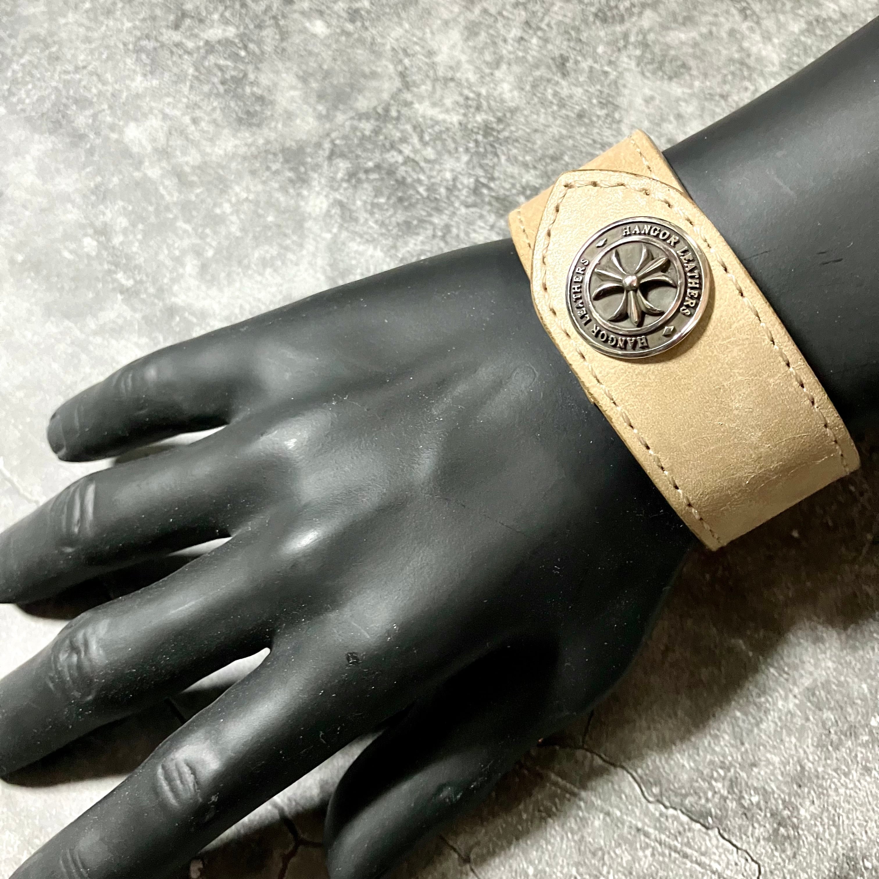 3リリー シルバーコンチョ レザーブレスレット LEATHER 3リリー シルバーコンチョ レザーブレスレット LEATHER