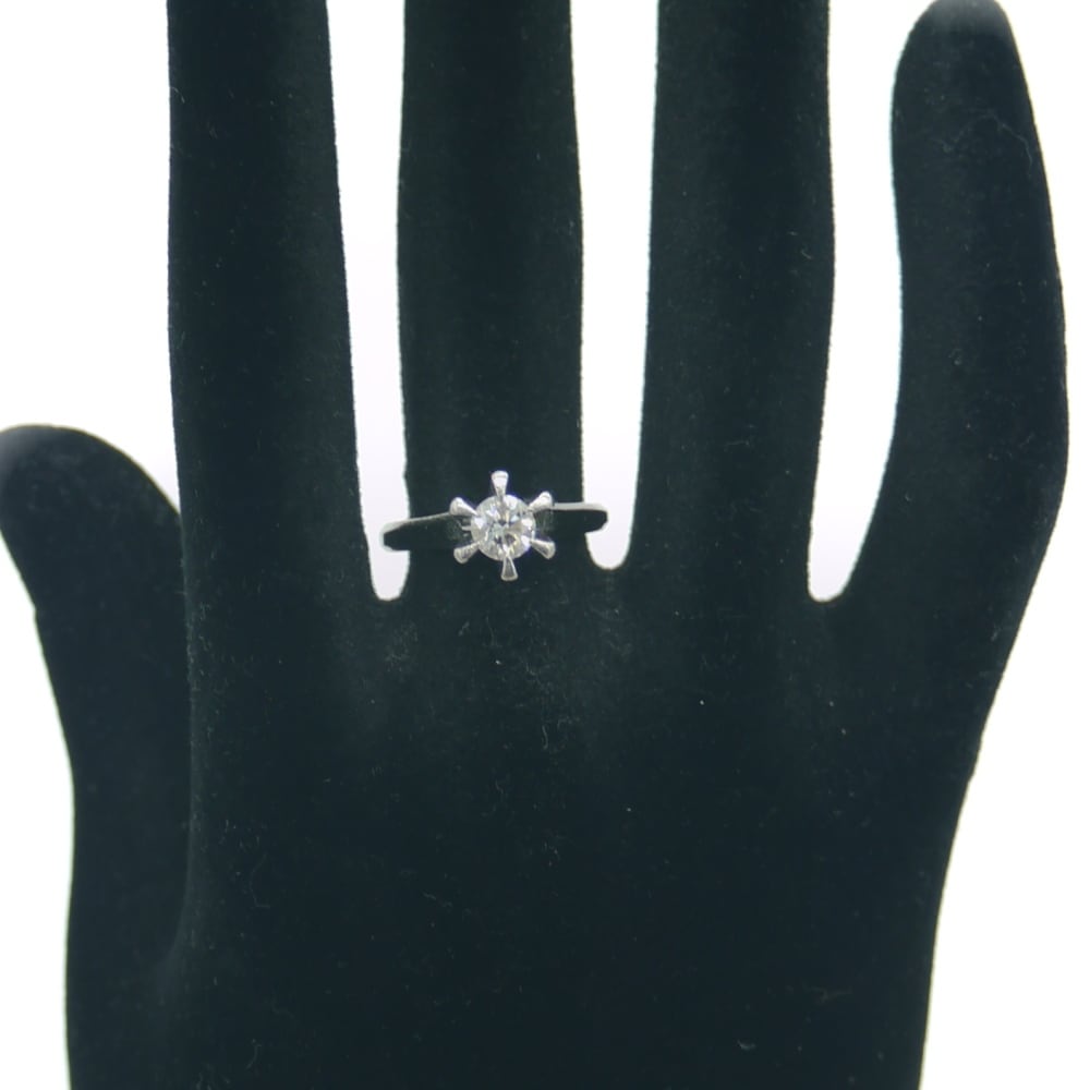 【美品】ビコーダイヤモンド リング プラチナ PT900 ダイヤ 立て爪 11号Kのアイテム一覧