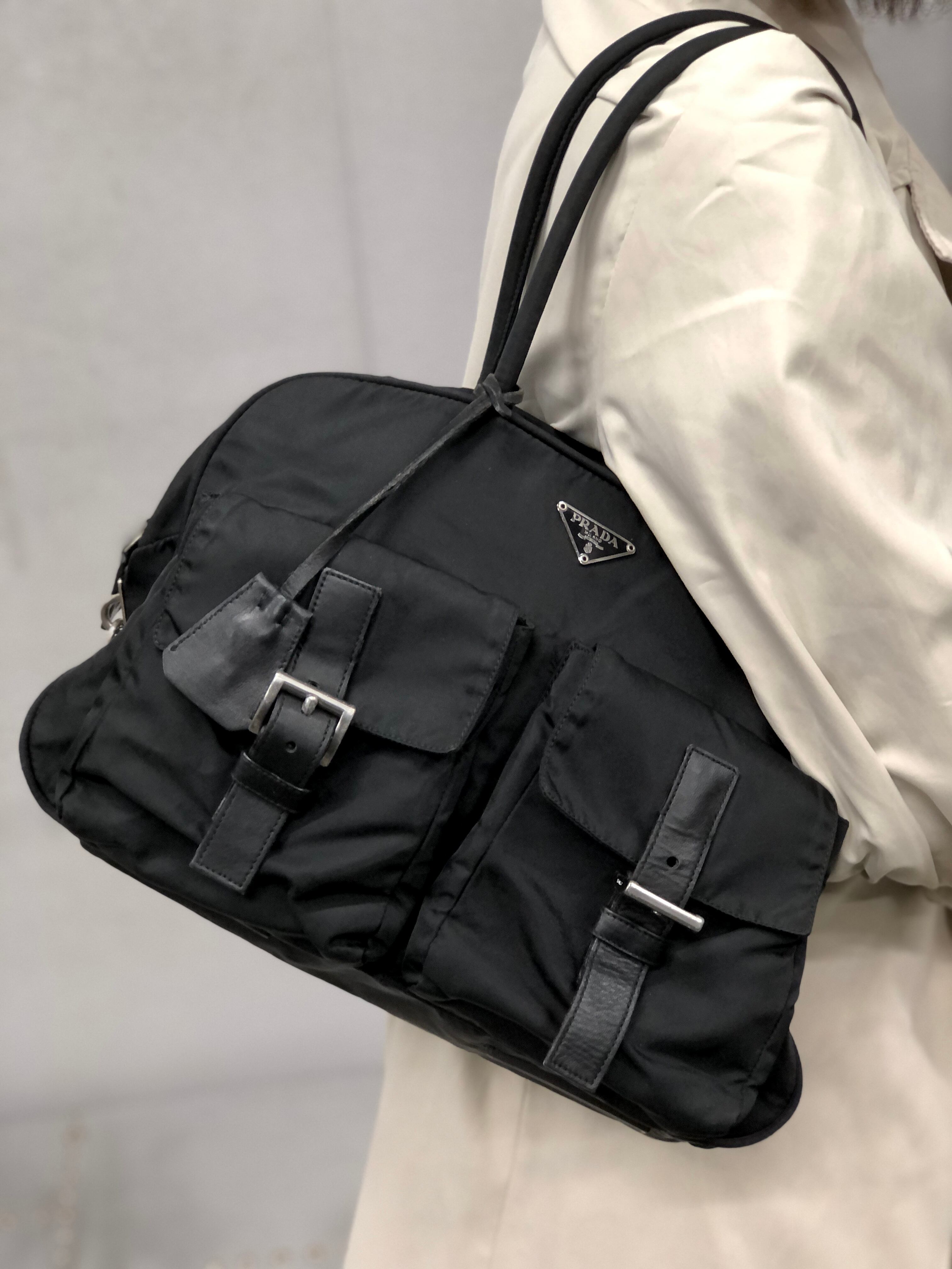 PRADA プラダ　ロゴ型押し　トライアングルロゴ　ナイロン　ダブルポケット　ミニボストン　ハンドバッグ　ブラック　vintage　ヴィンテージ　 オールド　5pyu3v | VintageShop solo powered by BASE