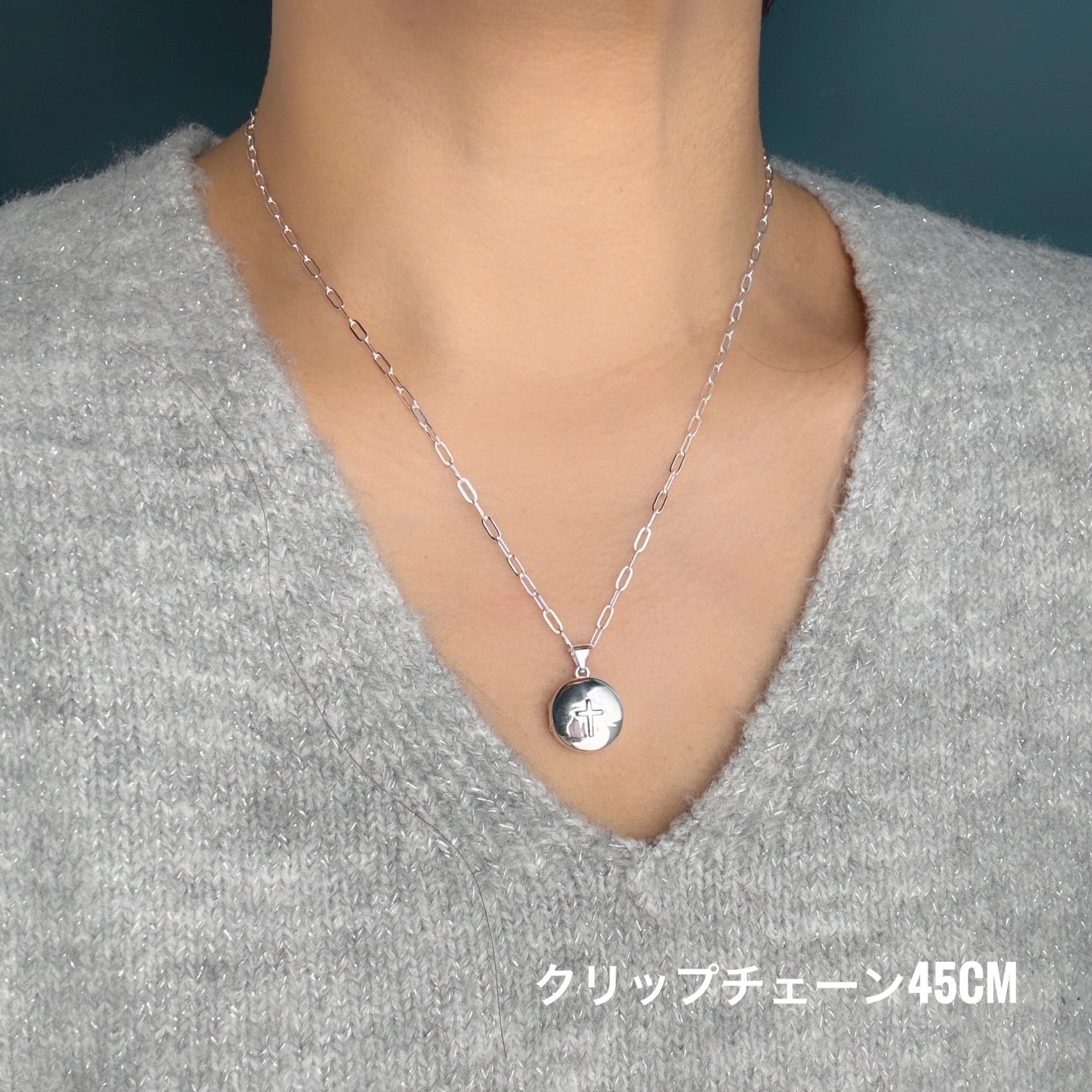 ラウンド クロス ロケット ペンダント ネックレス （チェーン