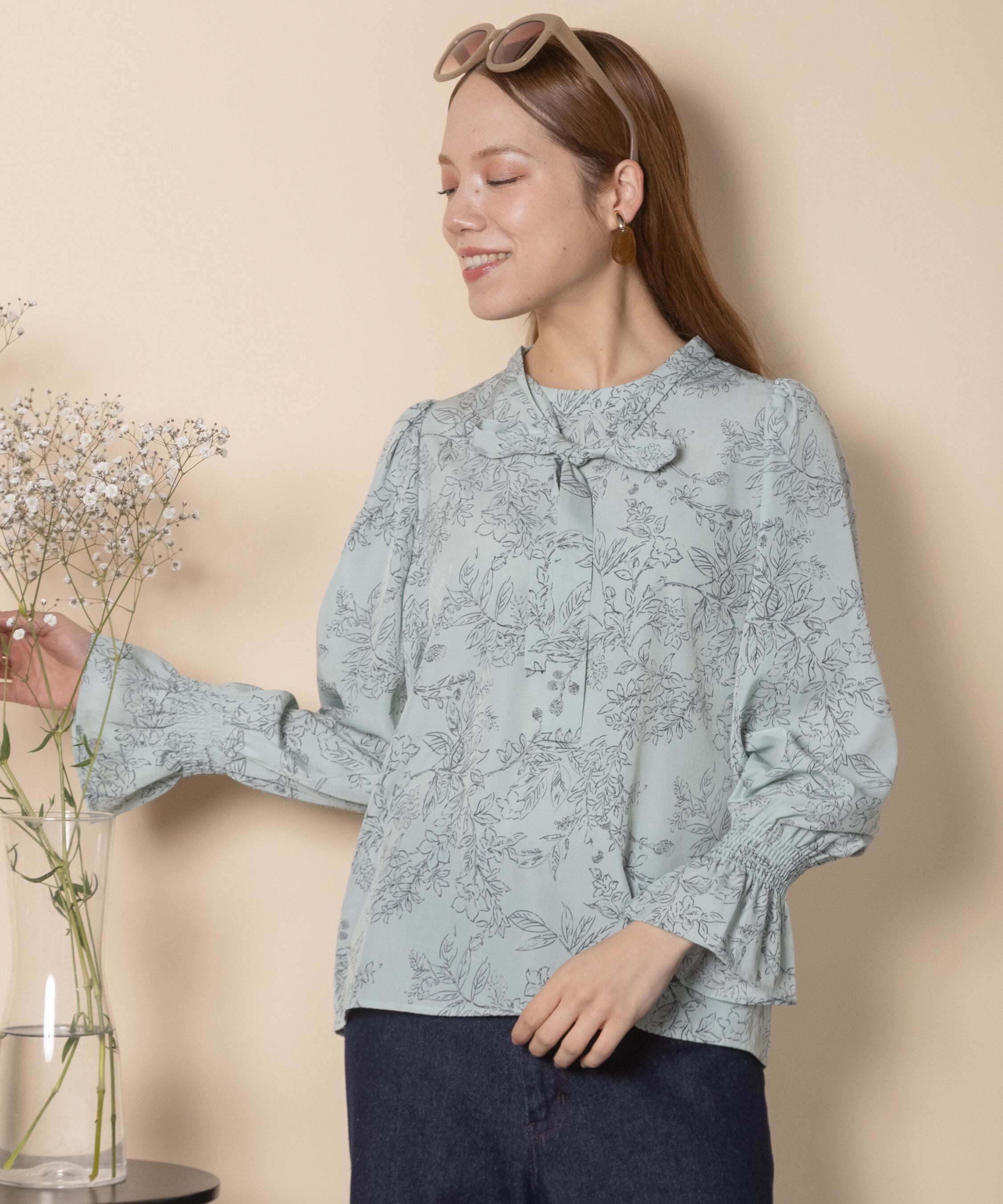 【美品】sortie mieux グラン山貴★定価2.8万★総柄シアーブラウス 美品】sortie mieux グラン山貴☆定価2.8万☆総柄シアーブラウスの通販