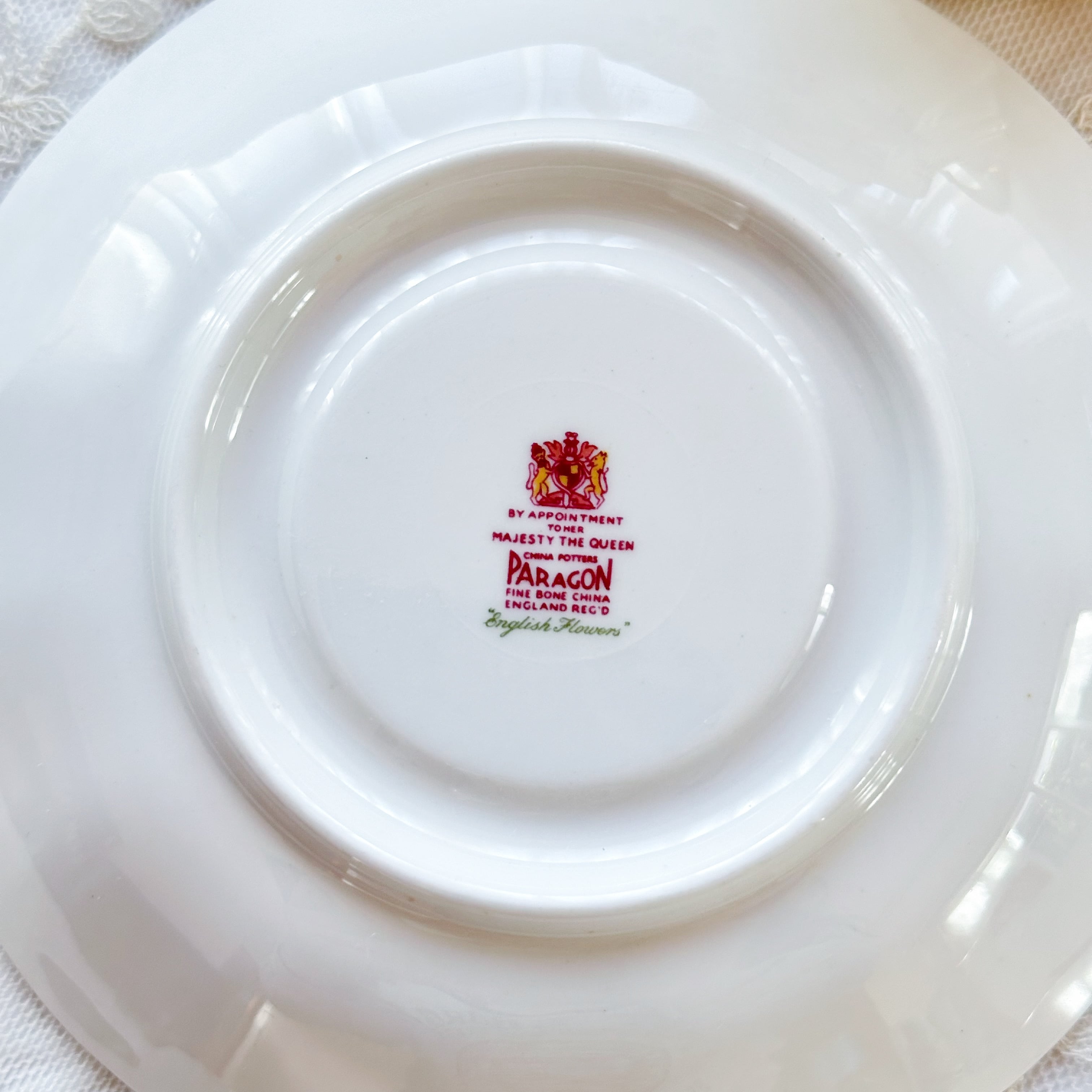 パラゴン ヴィンテージ ティーカップ 英国 洋食器 エインズレイ