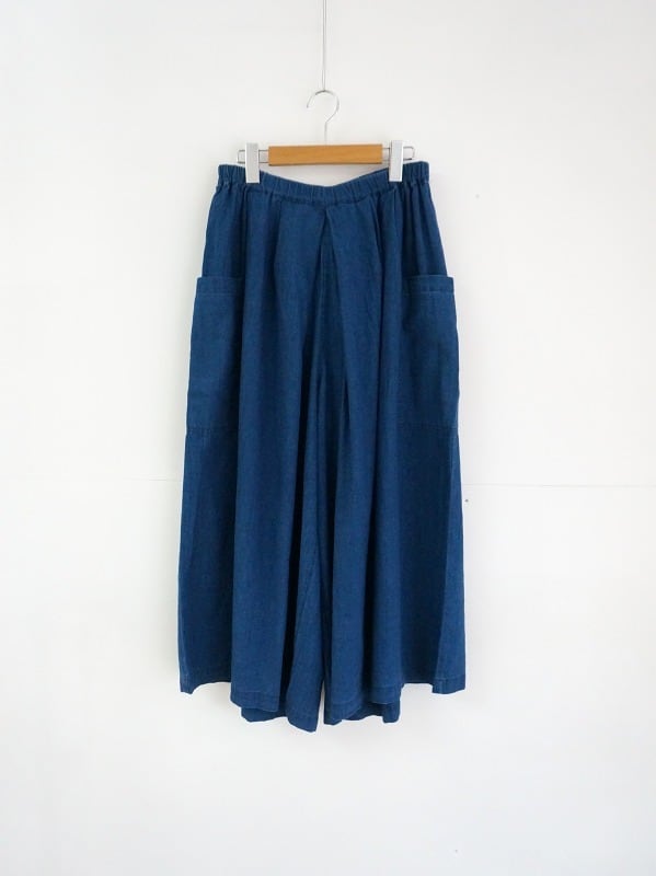 NATURAL LAUNDRY インディゴシャンブレー タックパンツ | Fimpen+Nul