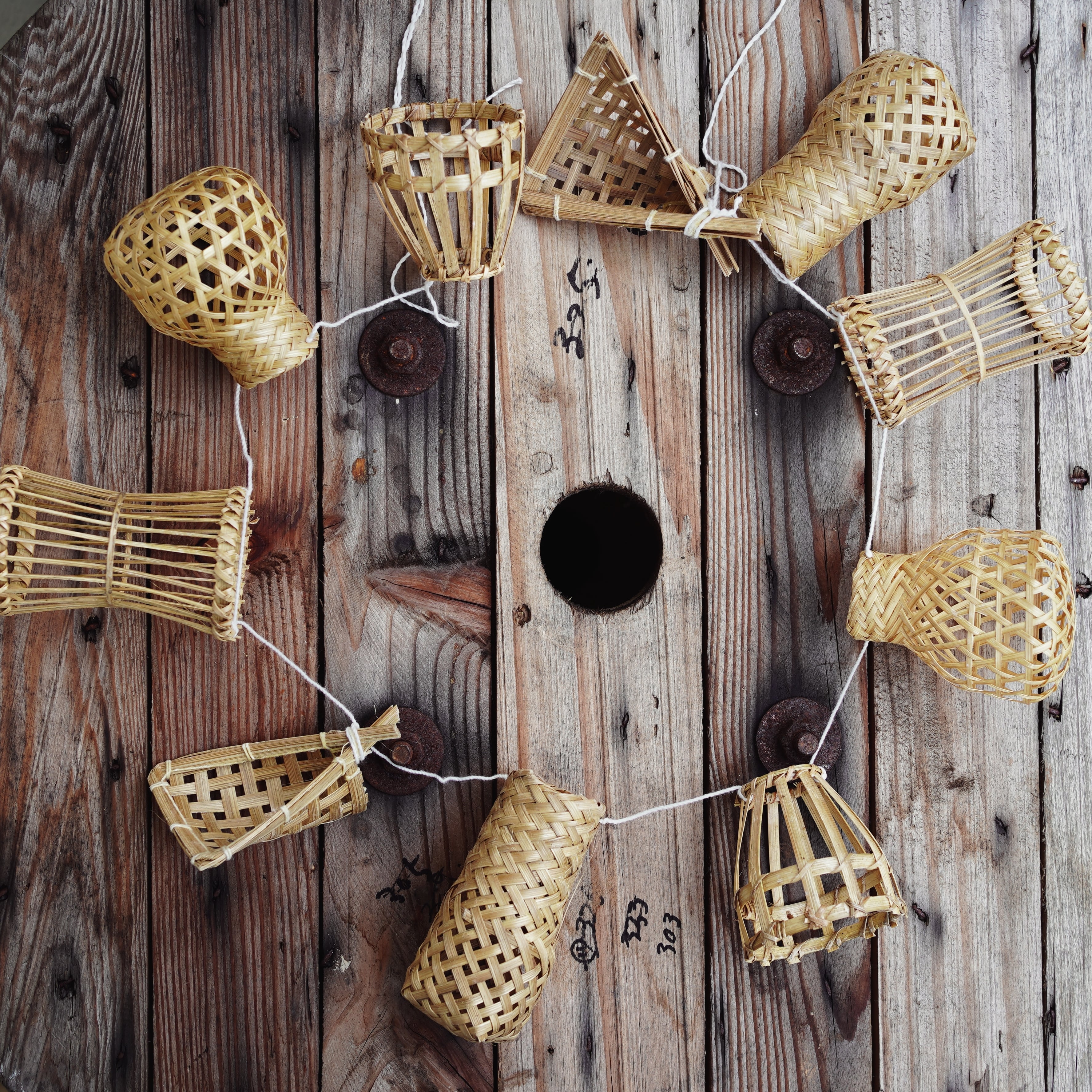 小さなカゴのガーランド/People Tree