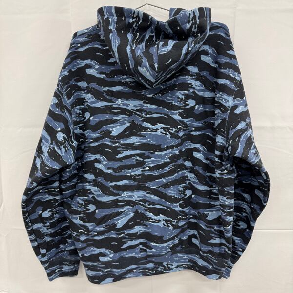 Supreme 迷彩 長袖カットソー 　タイガーカモ　スモールボックスロゴ Supreme 迷彩 長袖カットソー タイガーカモ スモールボックス