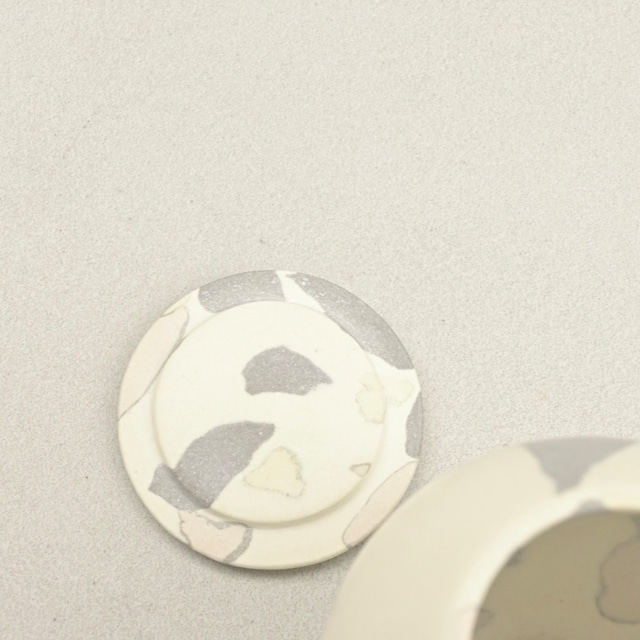 片山亜紀/積層モザイク 蓋器 (XAK005)