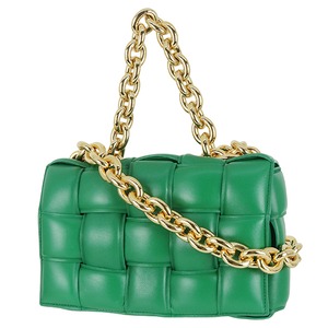 New BOTTEGA VENETA ボッテガヴェネタ ザ・チェーン カセット マキシイントレチャート ショルダーバッグ パテッドラムスキン パラキート グリーン 631421 レディース 新品
