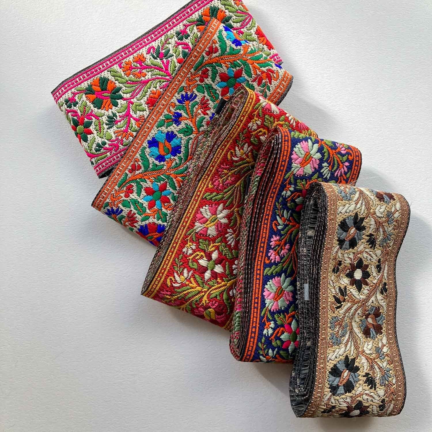 再入荷〉カラフルお花のチロルテープ（1mカット）《ベージュ