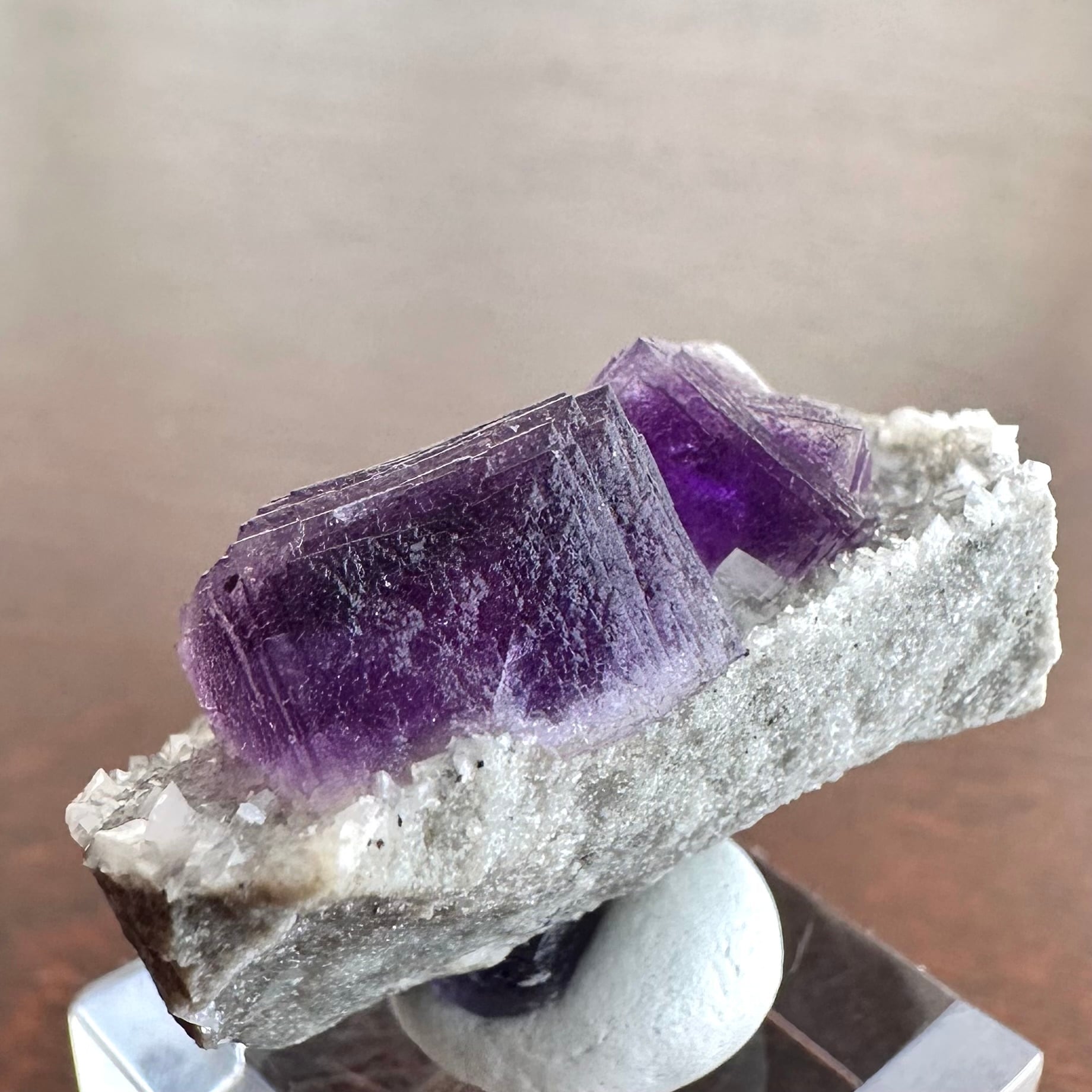 フローライト / ドロマイト【Fluorite with Dolomite】アメリカ産