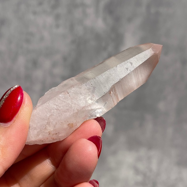 ブラジル・ミナスジェライス州産【ピンクレムリアン】③ 鉱物 天然石 パワーストーン