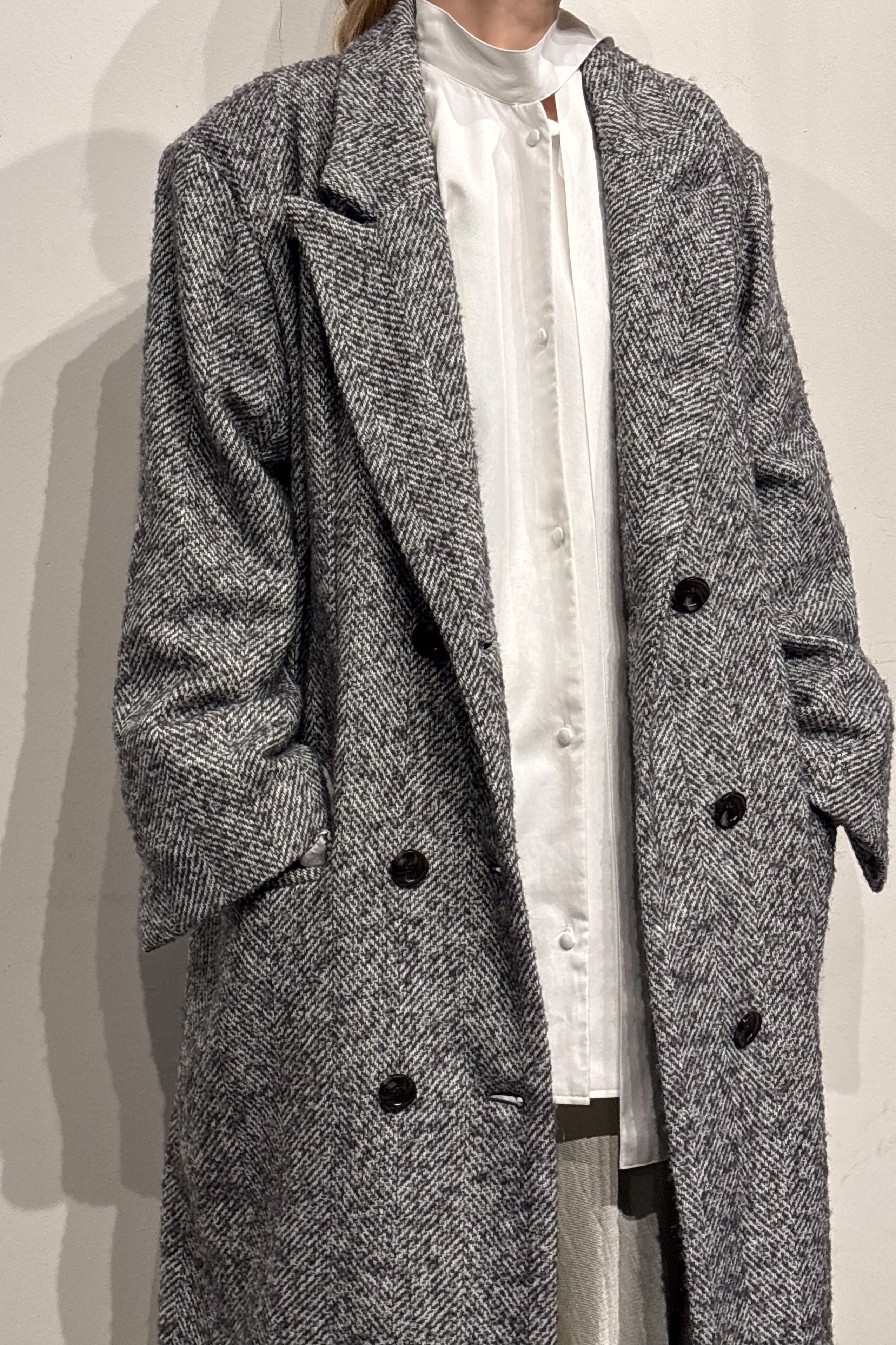 2025年秋冬】ピークドラペルウールコート Peaked lapel wool coat | ANNIK