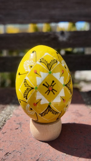 装飾用木製プィサンカ（イースターエッグ）with stand　コロミヤモデル