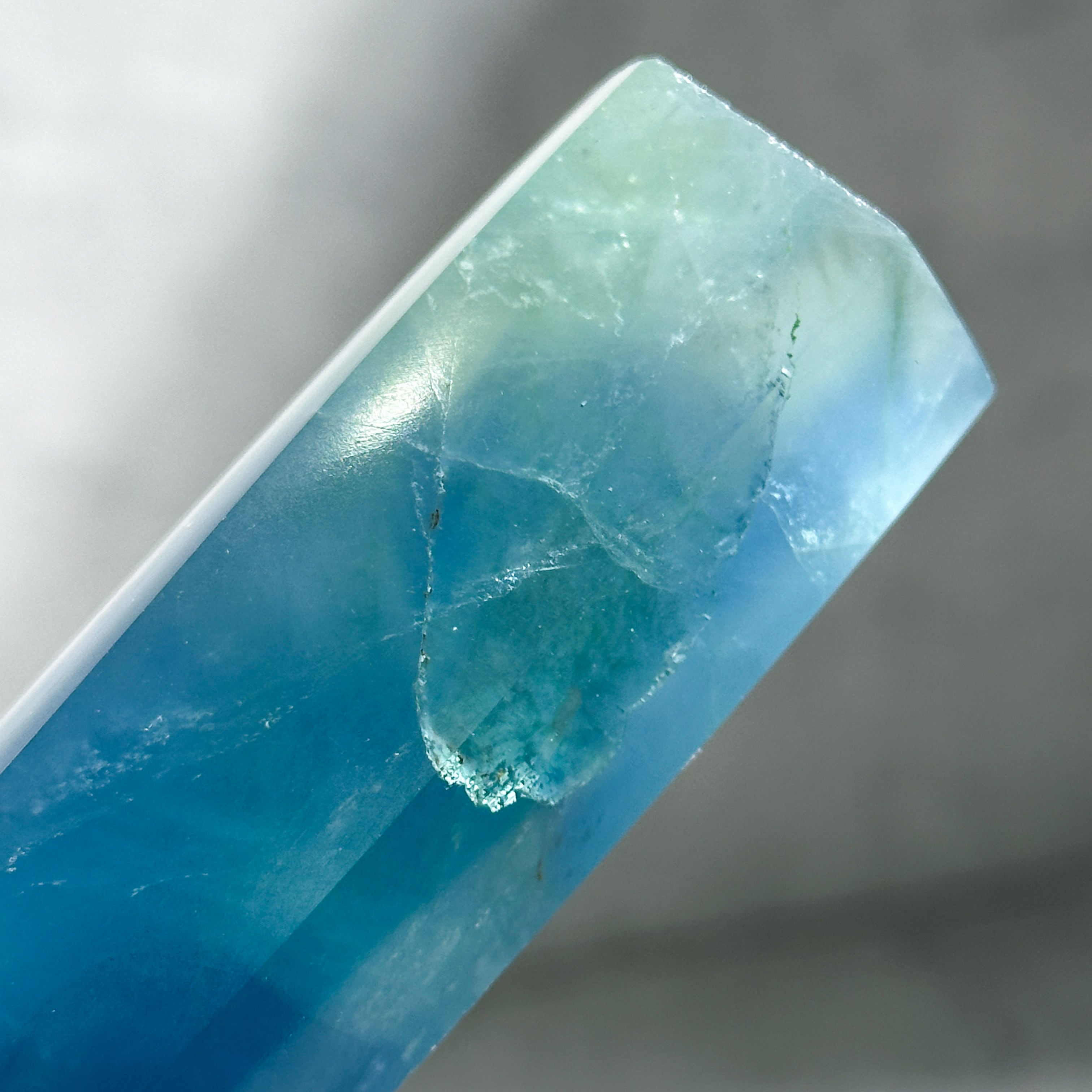 虹◎レインボーフローライト タワー型63◇ Rainbow Fluorite ◇天然石