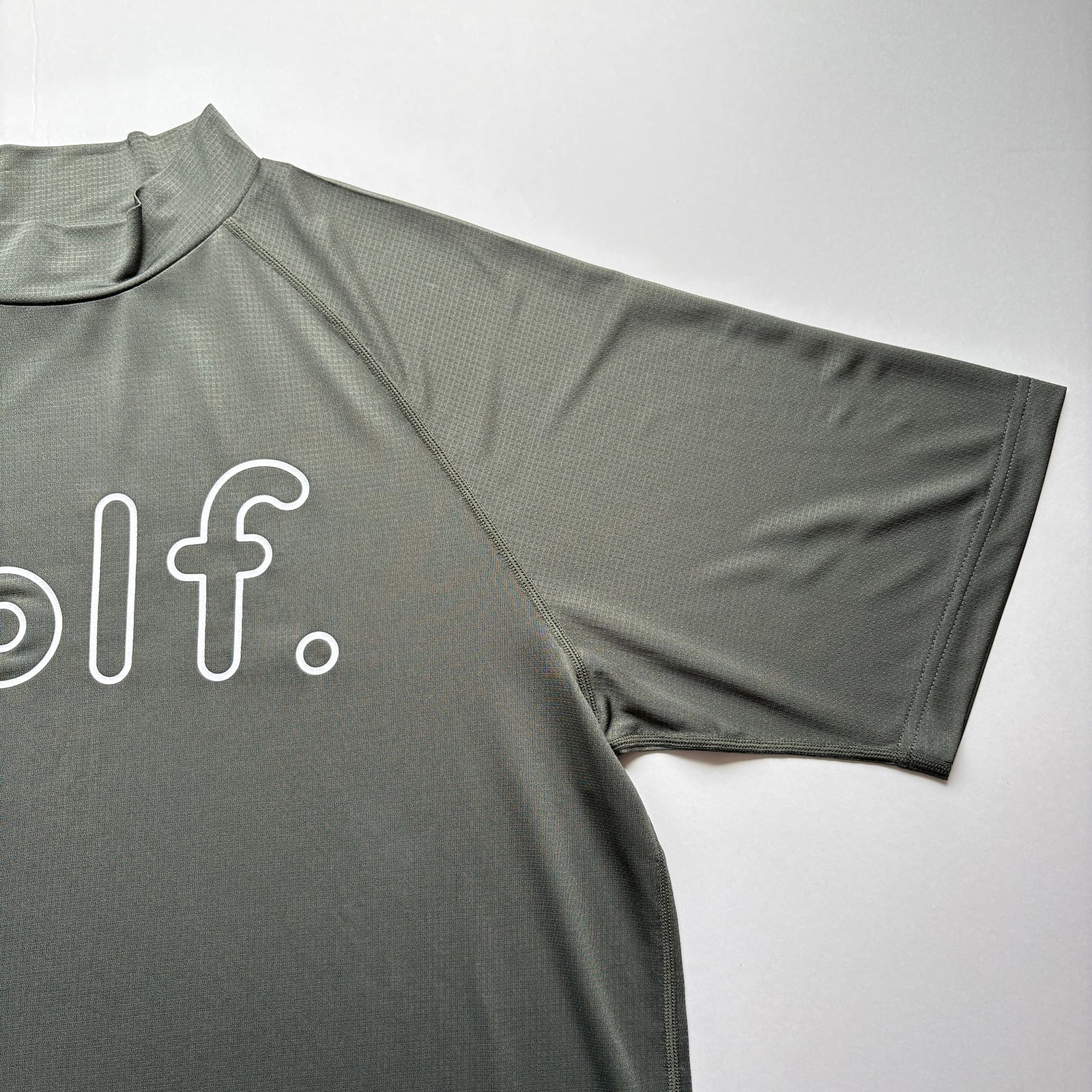 SUPER LIGHT LOGO PRINT MOCK NECK SHIRT -SAGE GREEN- | 8G SHOOT