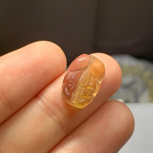 2貫通穴・貔貅✩イエローフローライトビーズ