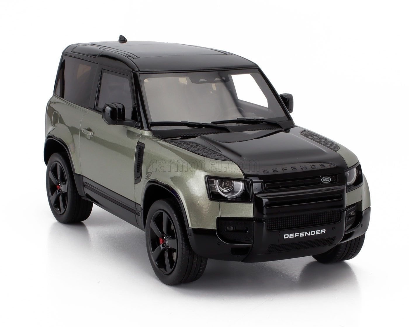 ミニカー 1/18 ランドローバー ディフェンダー 90 GT-SPIRIT 1/18 LAND