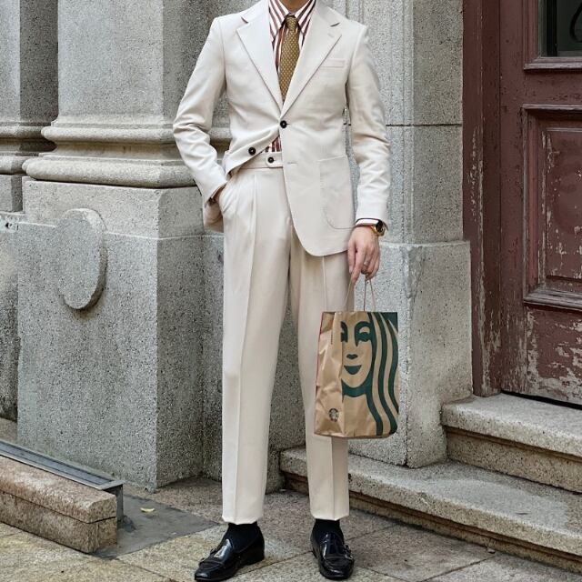 【予約販売】メンズ セットアップ スーツ 無地 シック シングル 男前 スリム ハンサム アイボリー/ブラック ジャケット パンツ セットアップ ビジネス 通勤 フォーマル パーティ 二次会 同窓会 結婚式 韓国 トレンド 春 秋 夏 大きいサイズ M/L/XL/2XL/3XL