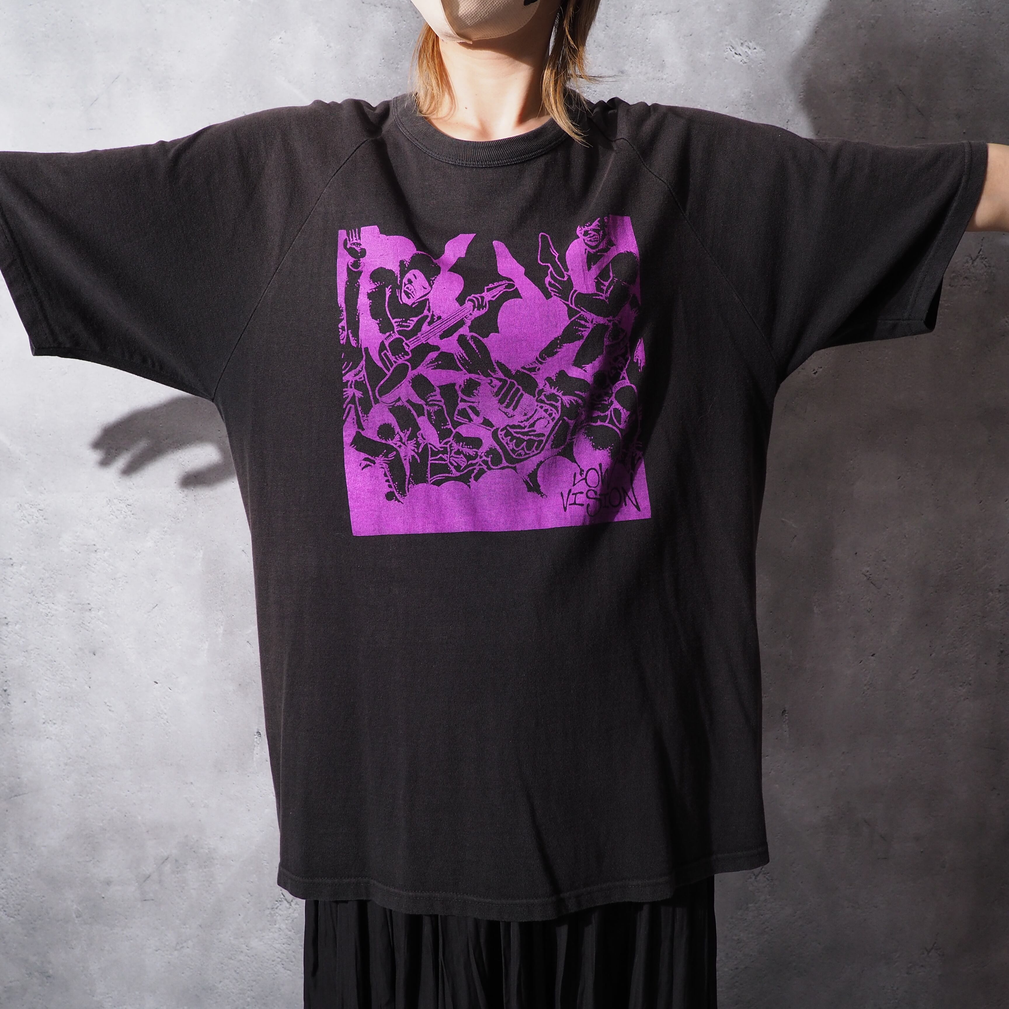 Low vision fade discoloration aging printed tee