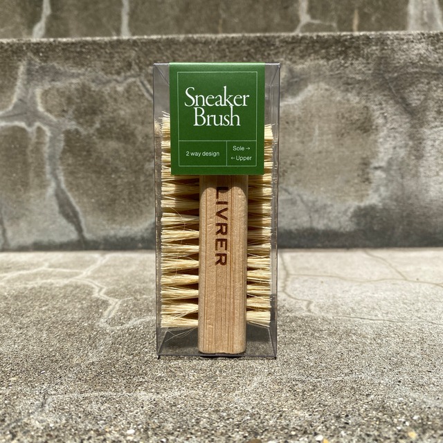 LIVRER SNEAKER BRUSH