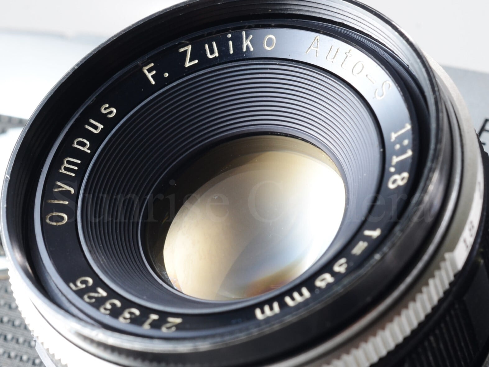 OLYMPUS PEN F / F.Zuiko AUTO-S 38mm F1.8 オーバーホール済