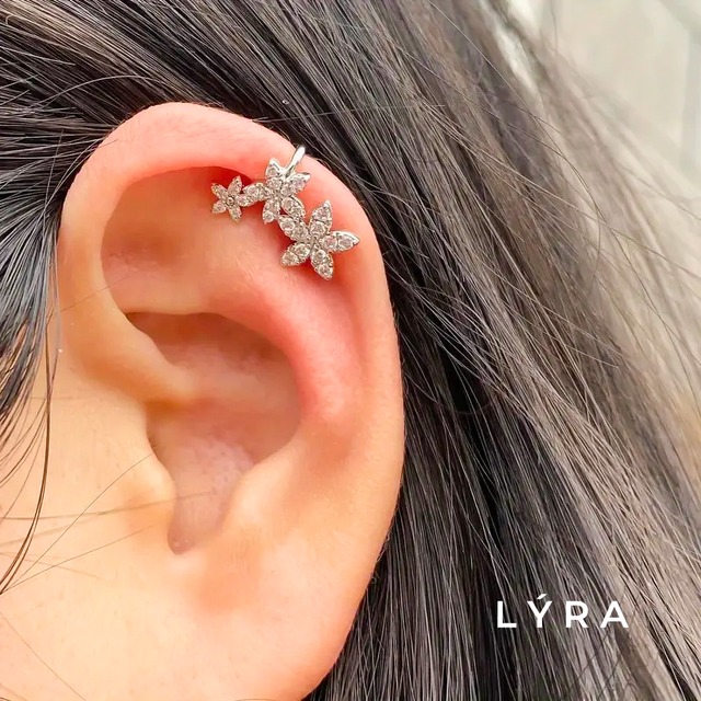 フローラルジルコニアイヤーカフ