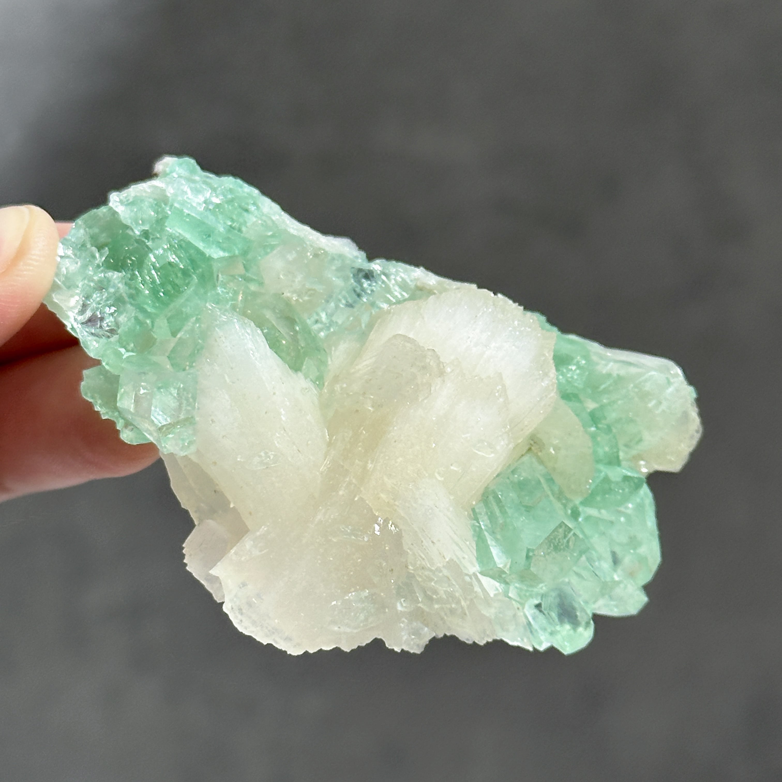 グリーンアポフィライト＆スティルバイト 76◇ Green Apophyllite