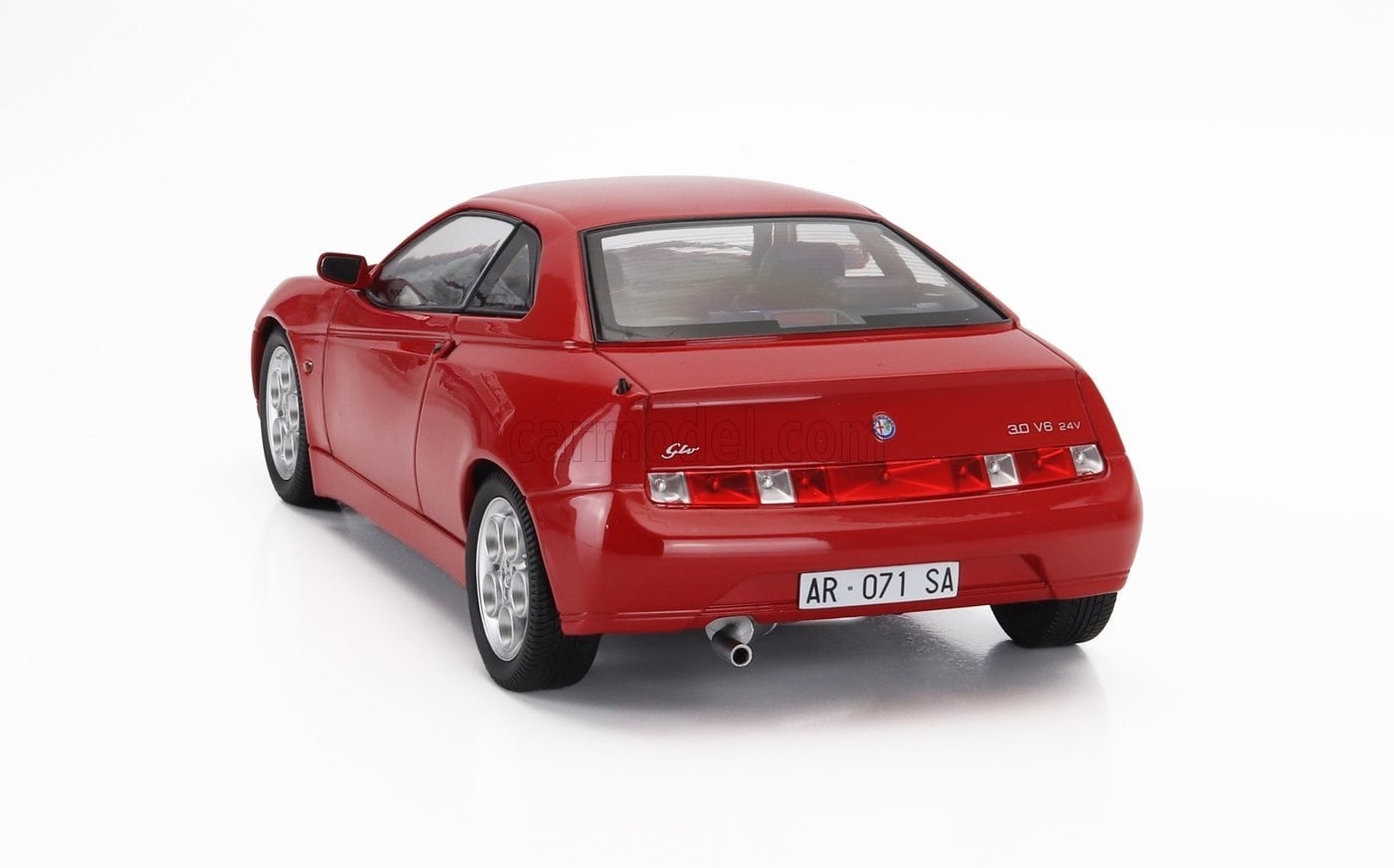 ミニカー 1/18 アルファロメオ GTV MITICA-DIECAST 1/18 ALFA ROMEO
