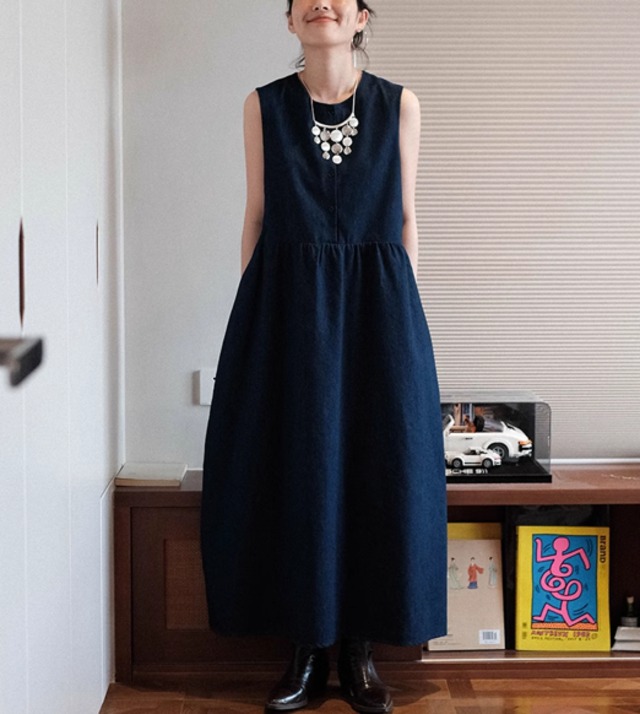 dark denim sleeveless maxi dress【2024010301】